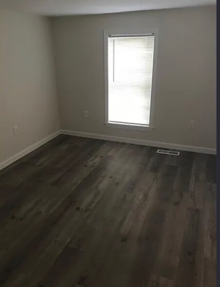 Building Photo - 3 Flagg Rd