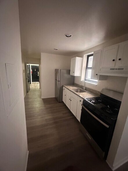 Building Photo - 16 Bergen Ave