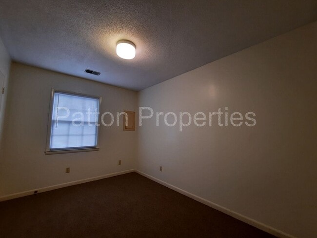 Building Photo - 307-309 Lyles Street Outside CoC - TMS004655-01-019