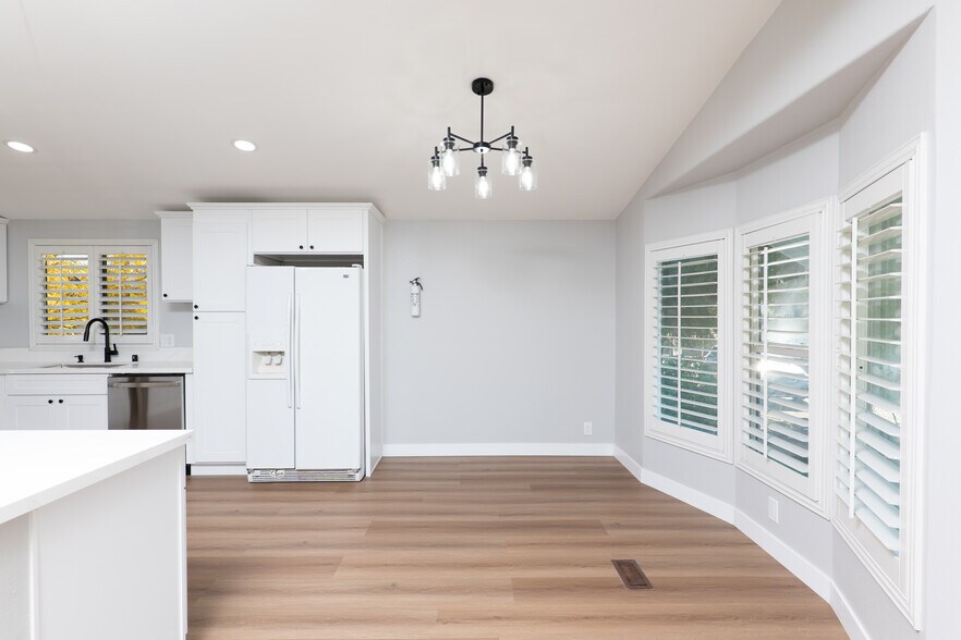 Building Photo - 21643 Waite St