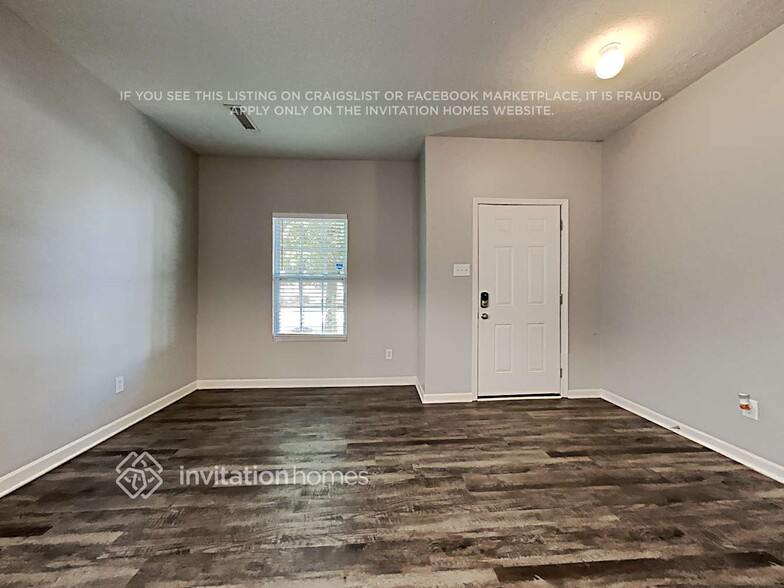 Building Photo - 737 Sinclair Dr