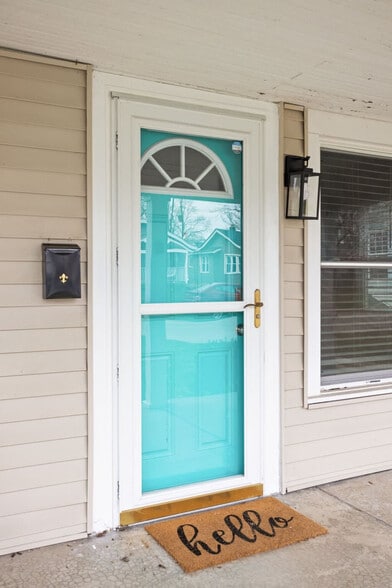 Building Photo - 5144 Primrose Ave