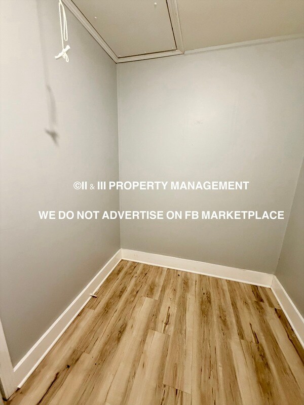 Building Photo - 4909 Woodend Ave