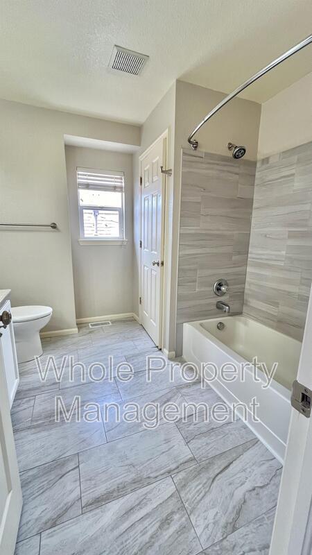 Building Photo - 11578 Fenwick Cir