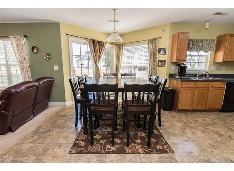 Building Photo - 9714 Castle Terrace Ct