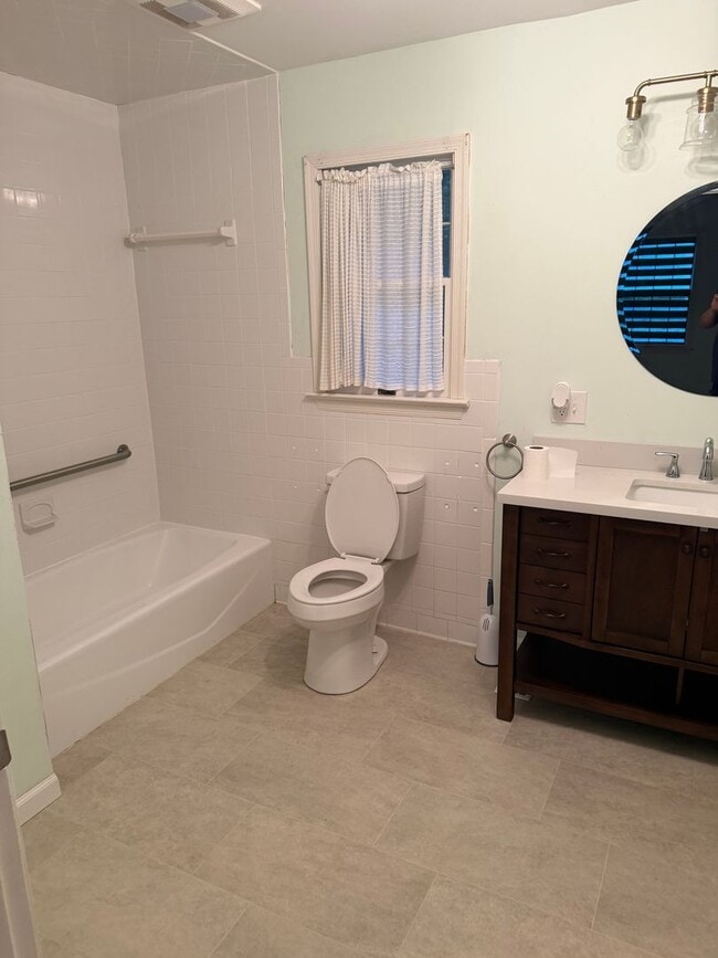 Building Photo - COMING SOON | Spacious 3-Bedroom Home with Approximately 2,500 Sq. Ft. in the Heart of Kilmarnock...