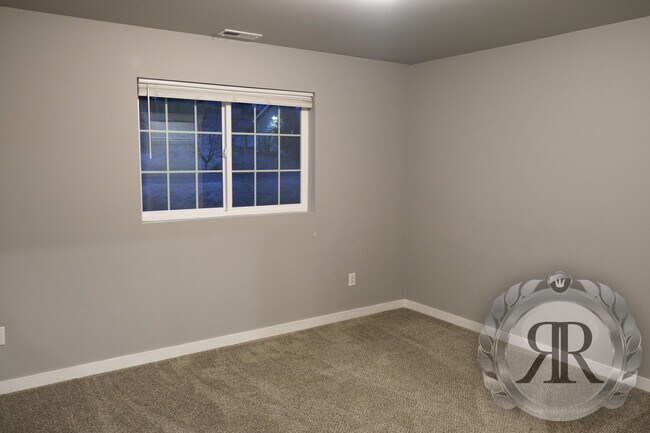 Building Photo - 7411 Saddlebrook Lp