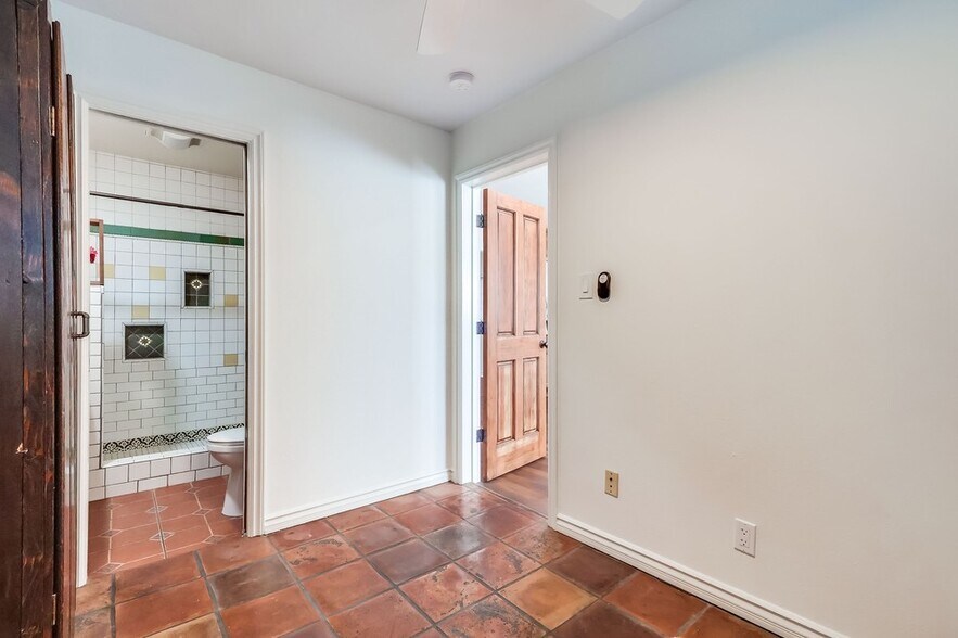 Building Photo - 4445 Marine Ave