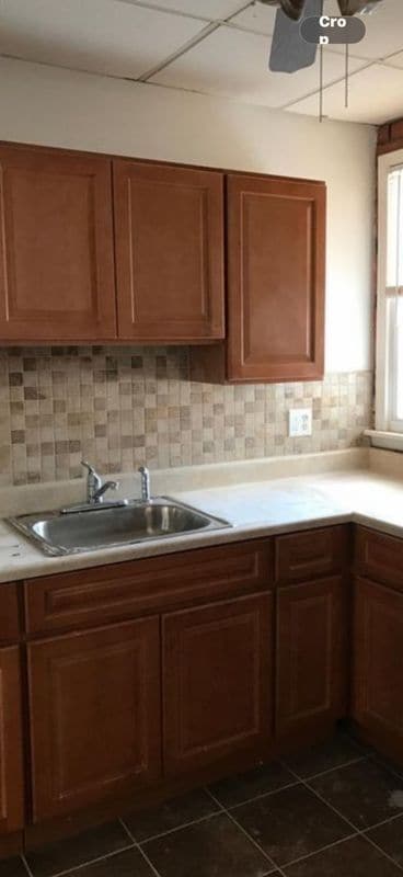 Building Photo - 5240 Sylvester St