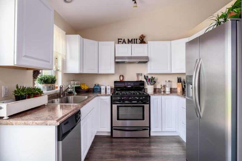 Building Photo - 700 W Bridle Ln