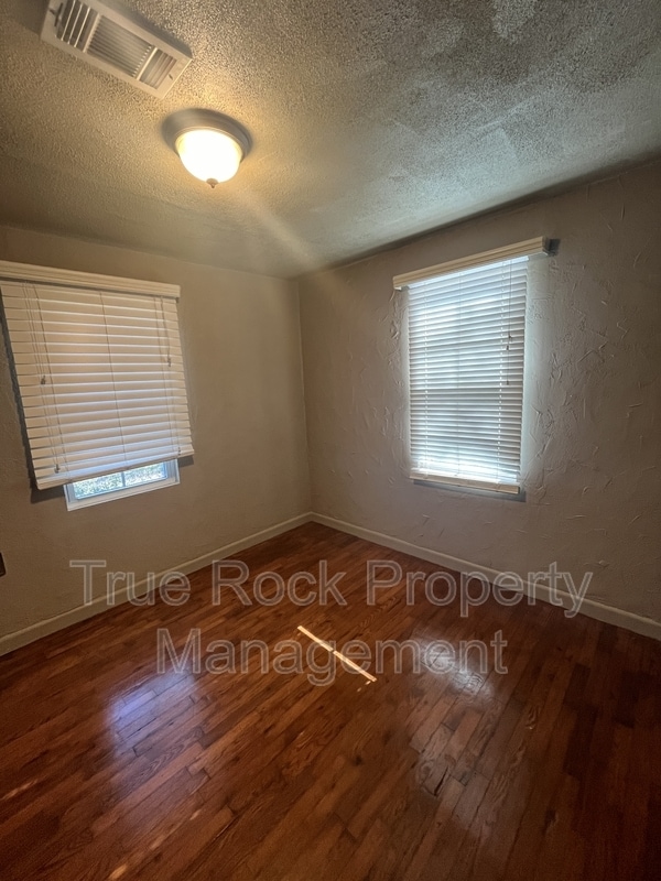Building Photo - 15662 County Rd 3540