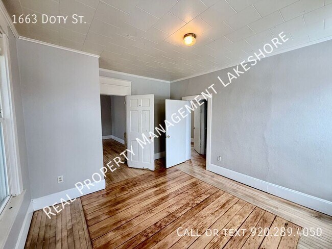 Building Photo - 1663 Doty St