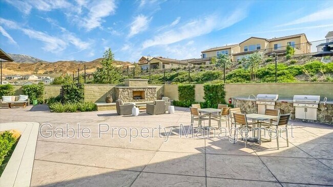 Building Photo - 25102 Aspen Falls Dr