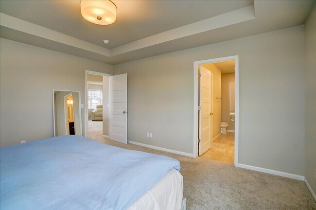 Building Photo - 601 Tawny Elm Pkwy