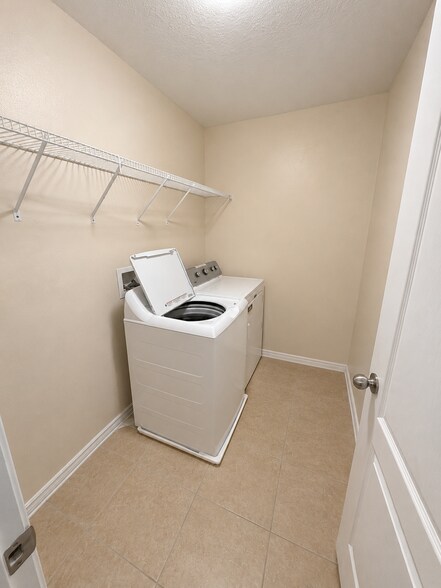 Building Photo - 11017 Standing Stone Dr