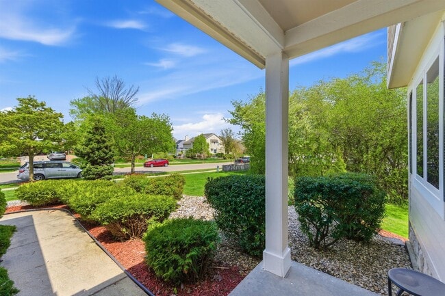 Building Photo - 2243 Sun Valley Dr