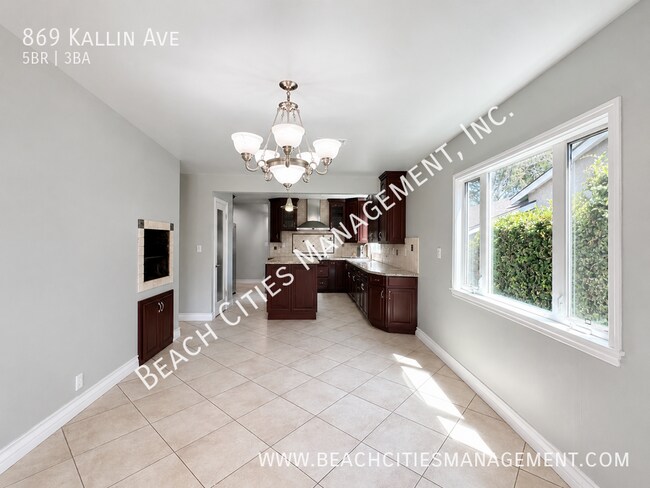 Building Photo - 869 E Kallin Way