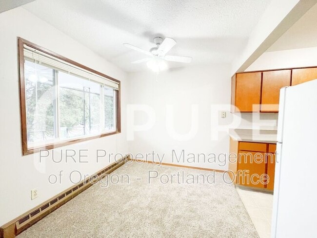 Building Photo - 1123 SE 27th Ave