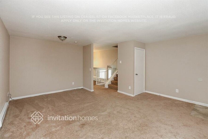 Building Photo - 10932 Birch Dr