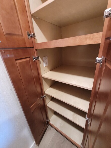 Building Photo - 1045 S Jasper St