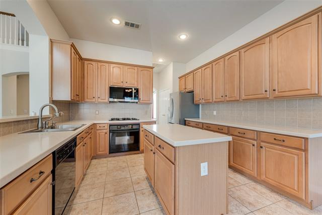 Building Photo - 1126 Mossy Rock Dr