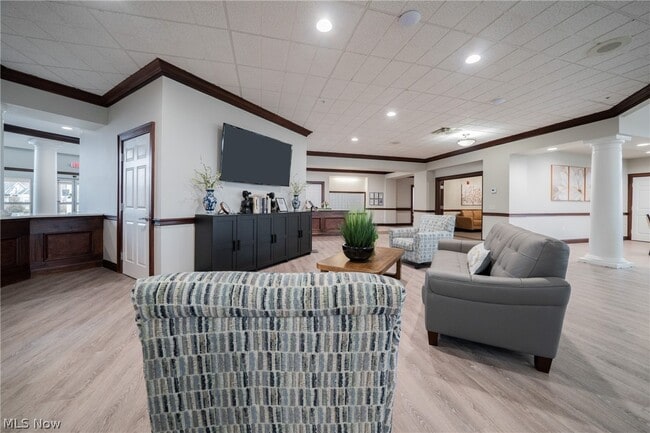 Building Photo - 12799 Doula Ln