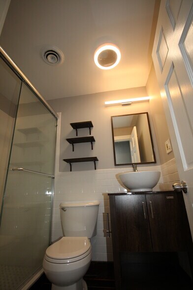 Building Photo - 17 Boswell Ave