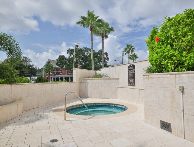 Building Photo - 345 Bayshore Blvd
