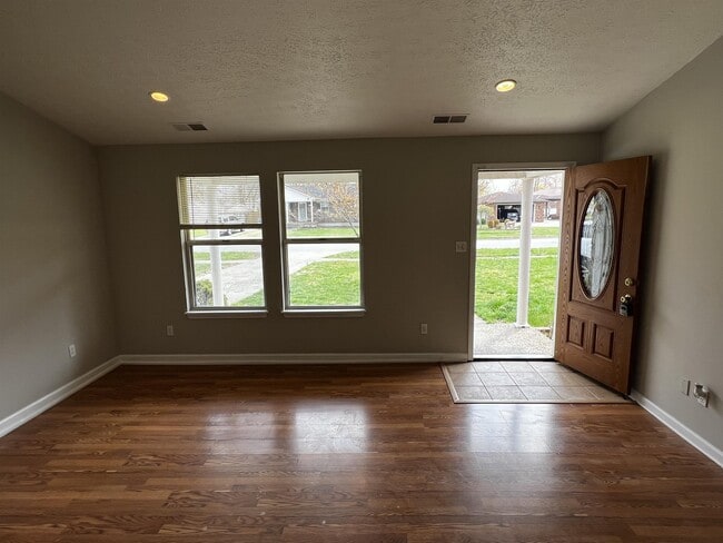 Building Photo - 9408 Pirouette Ave