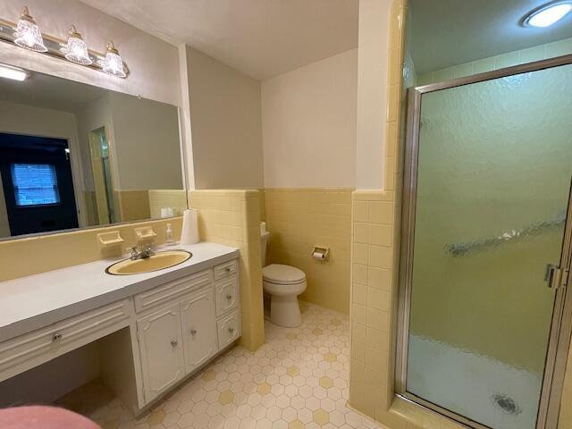 Building Photo - 1527 Alpine Dr