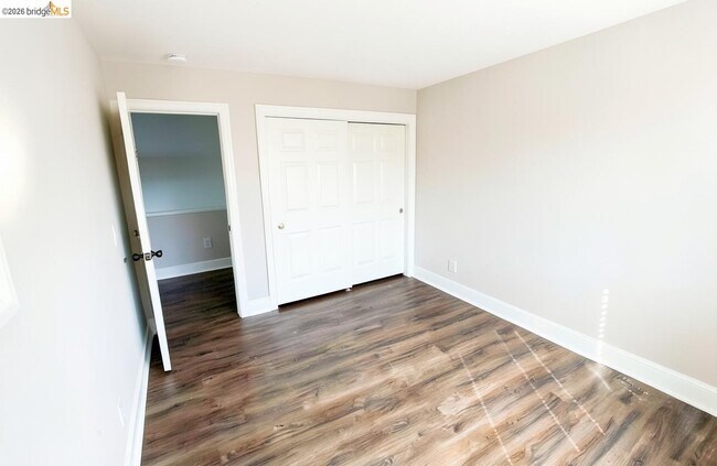 Building Photo - 2413 Santa Cruz Ct
