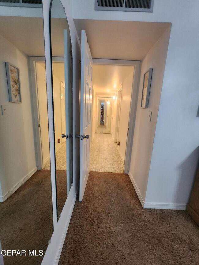 Building Photo - 9008 Turrentine Dr