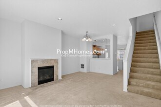 Building Photo - Spacious Three Bedroom Townhome in the Heart of Beaverton!