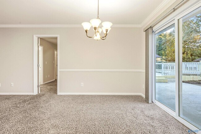 Building Photo - 2008 Burlingame Dr SE