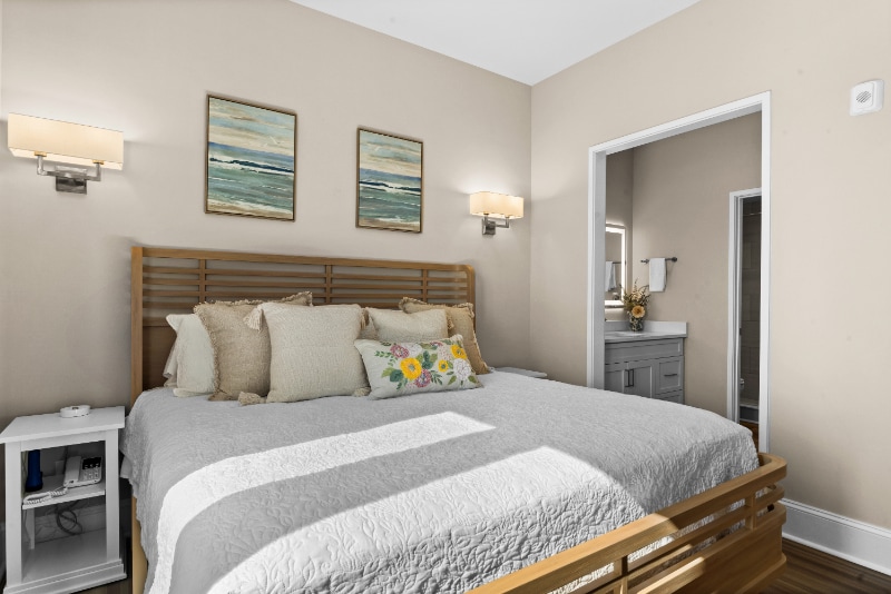 Building Photo - 812 Shepard St