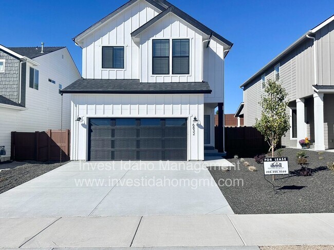 Building Photo - Prioritize comfortable living in this CBH ...