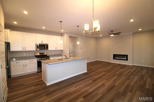 Building Photo - 331 Dalriada Blvd