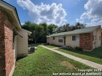 Building Photo - 844 E Sunshine Dr