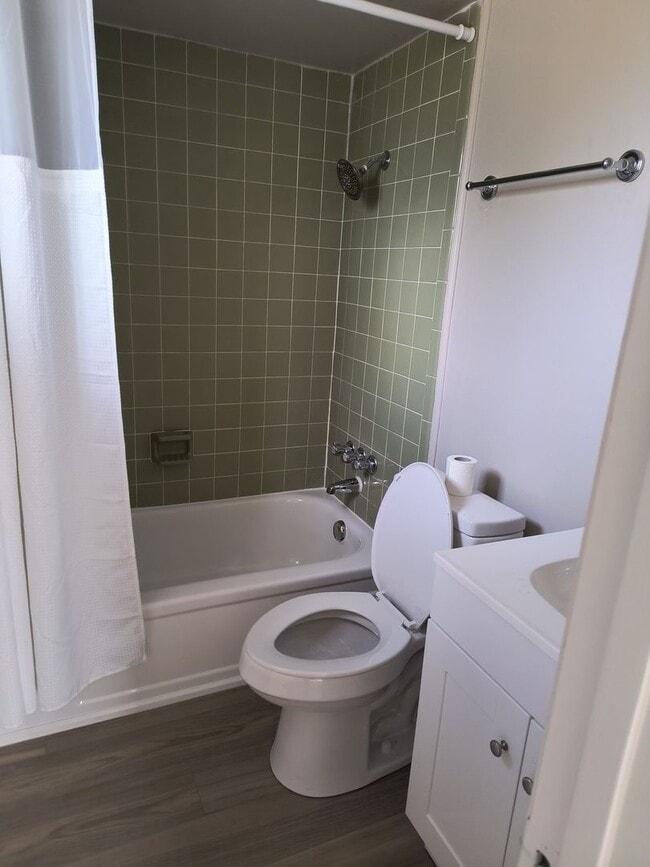 Building Photo - Single Family Home for Rent