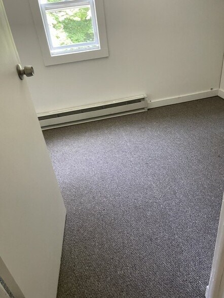 office - 2208 NY-22