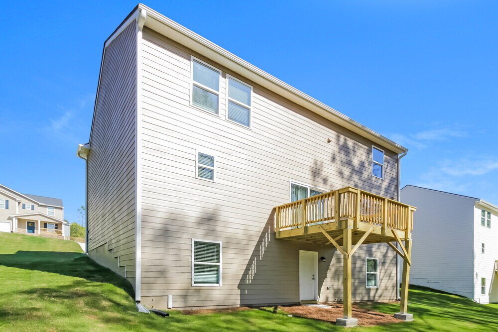 Building Photo - 168 Fields Crossing