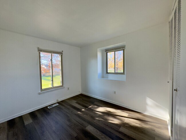 Building Photo - Charming 3 Bedroom/1 Bathroom Home in Rosedale, MD!