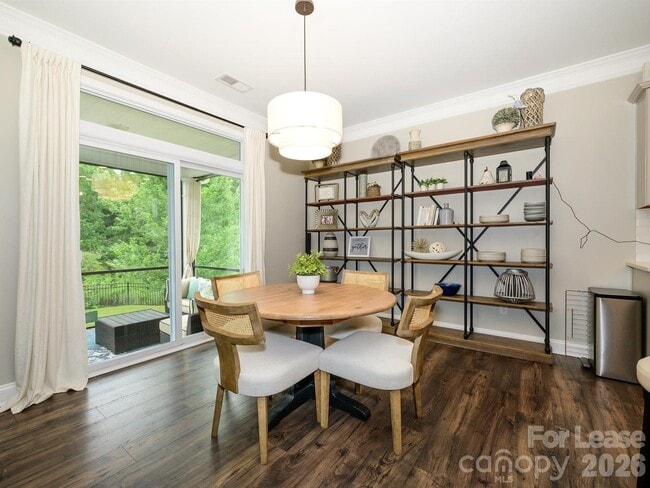 Building Photo - 3009 Lydney Cir