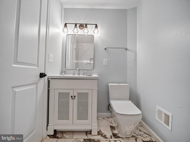Building Photo - 4107 4th St NW