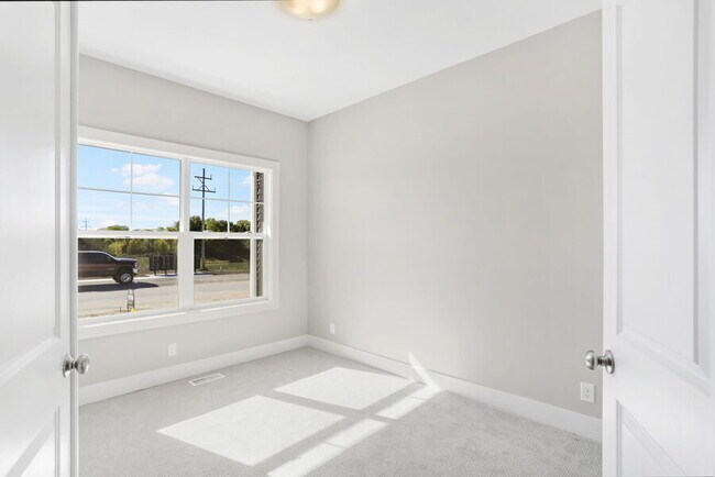 Building Photo - 11948 Smithfied drive