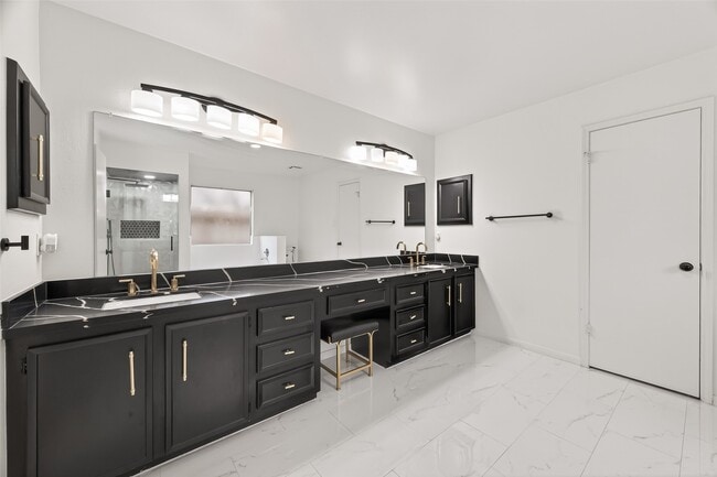 Building Photo - 12131 Ella Lee Ln