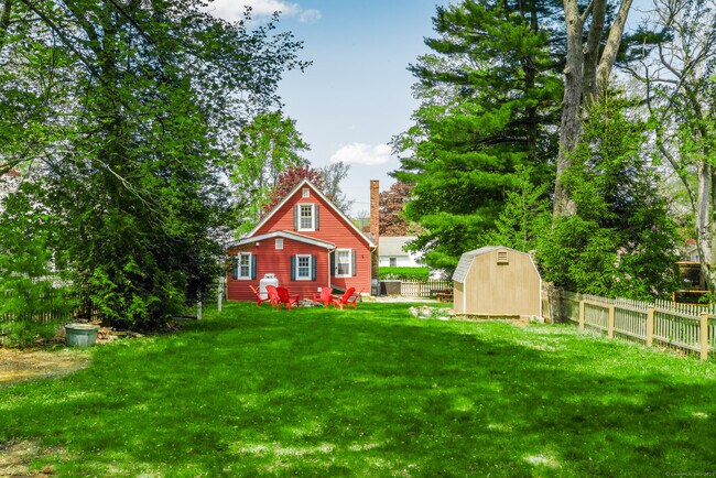 Building Photo - 21 Elsmere Rd