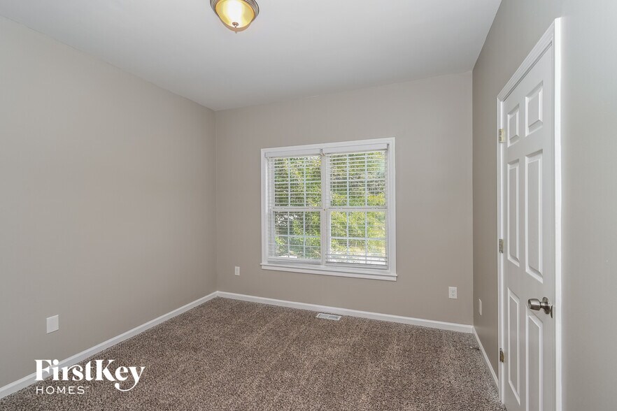 Building Photo - 116 Ivey Lake Pkwy