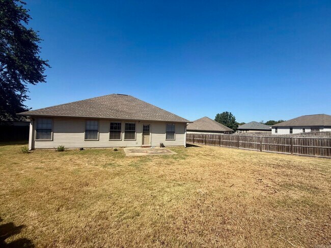 Building Photo - 13706 Apple Glen Cove
