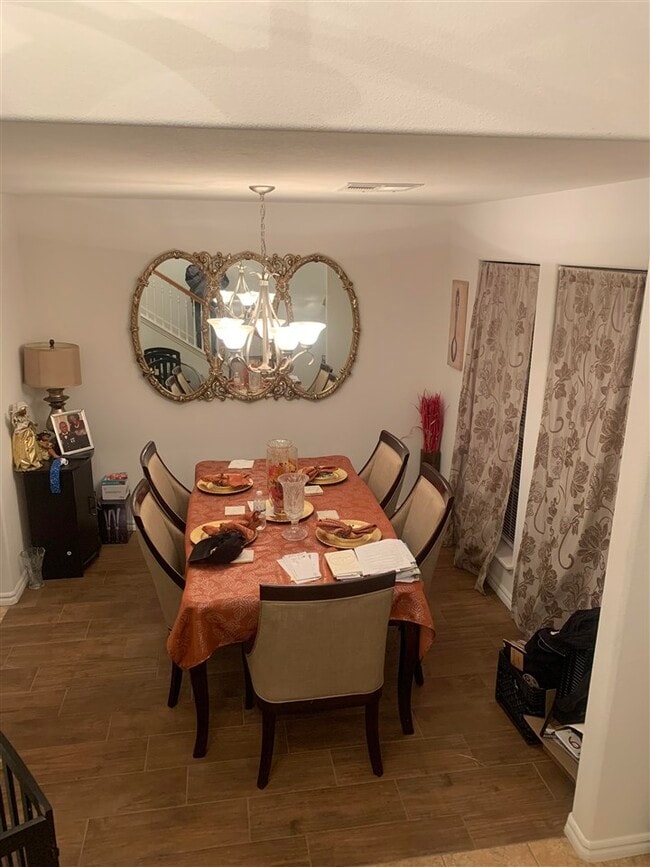 Building Photo - 4737 SW Greenwich Dr